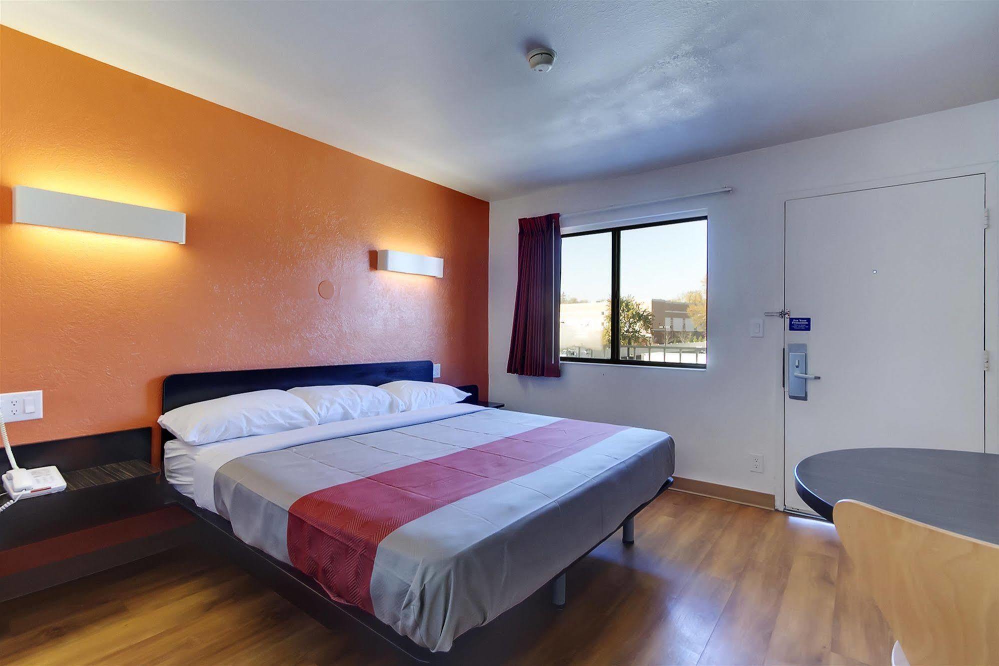 Motel 6-Capitol Heights, Md - Washington Λάργκο Εξωτερικό φωτογραφία